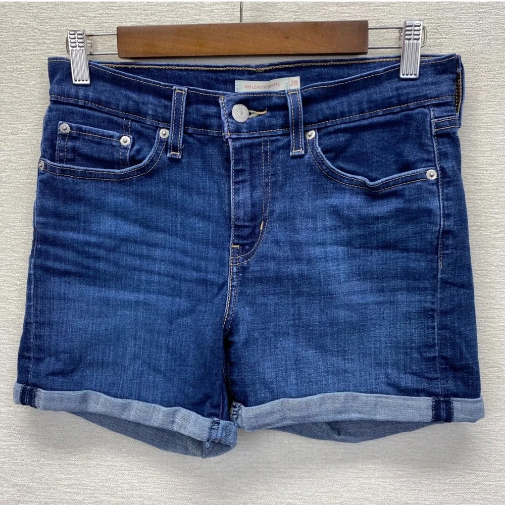 Levi's Mid Length‎ Shorts Womens 28 Dark Wash Blue Denim Cuffed (28.5x4)